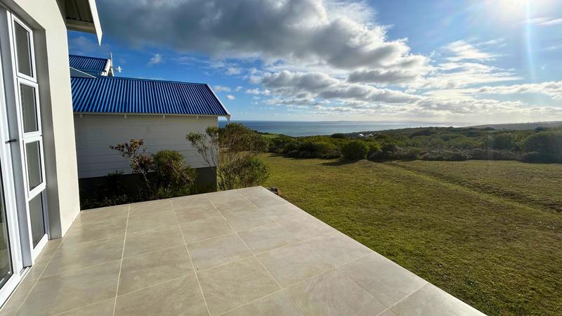 To Let 4 Bedroom Property for Rent in Pinnacle Point Golf Estate Western Cape